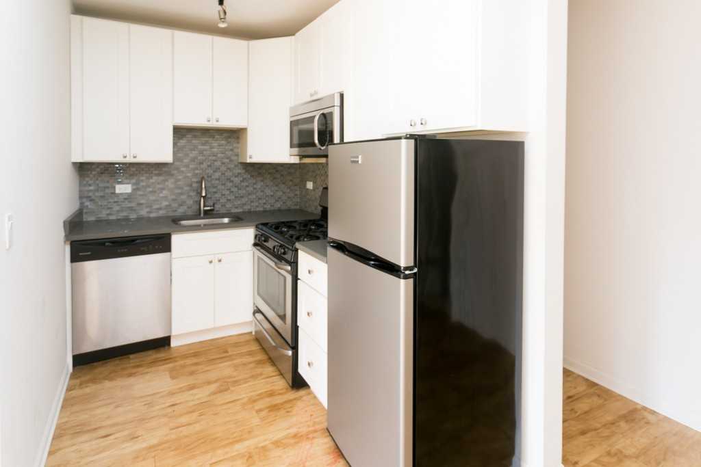 2834 W Palmer St #101 - Photo 2 of 14