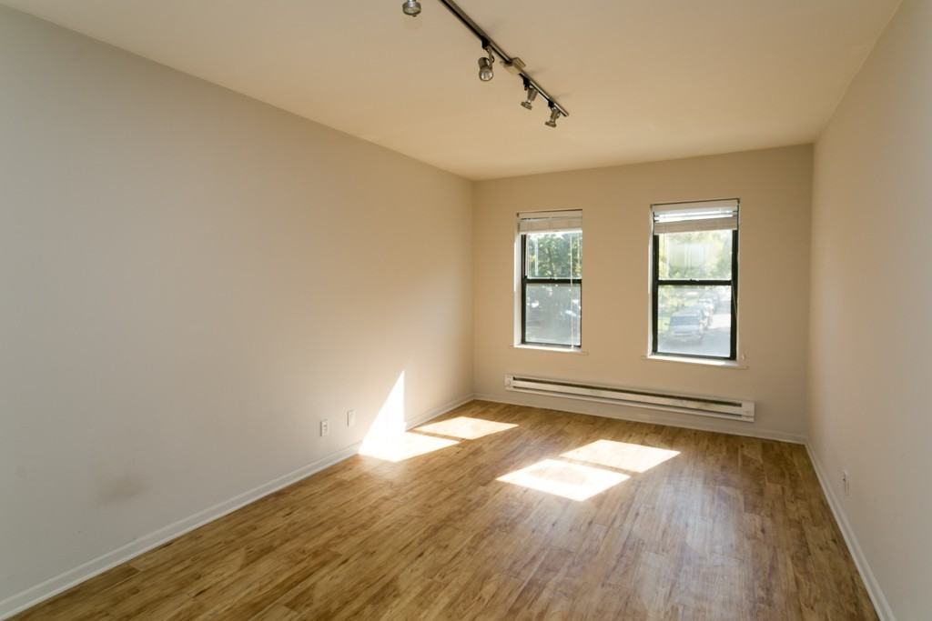 2834 W Palmer St #101 - Photo 4 of 14