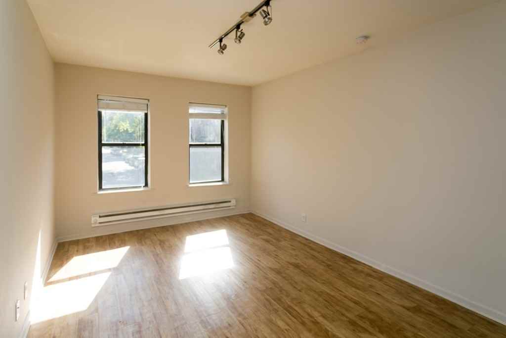 2834 W Palmer St #101 - Photo 6 of 14