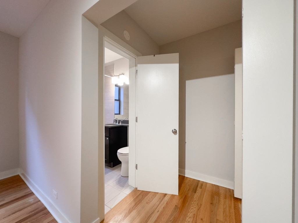 2420 N Kedzie Blvd #104 - Photo 6 of 21