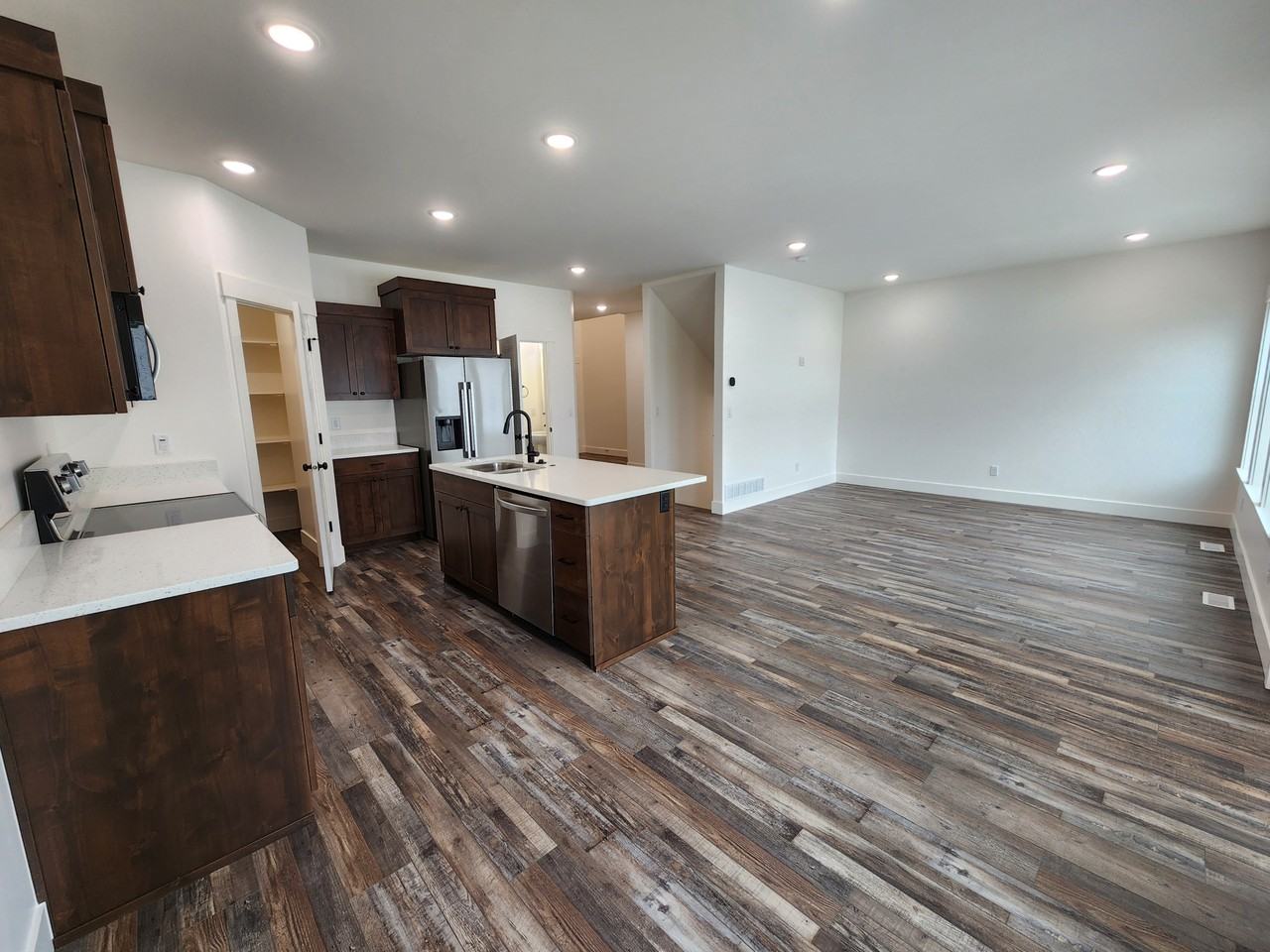 3024 Kai Ct - Photo 7 of 21