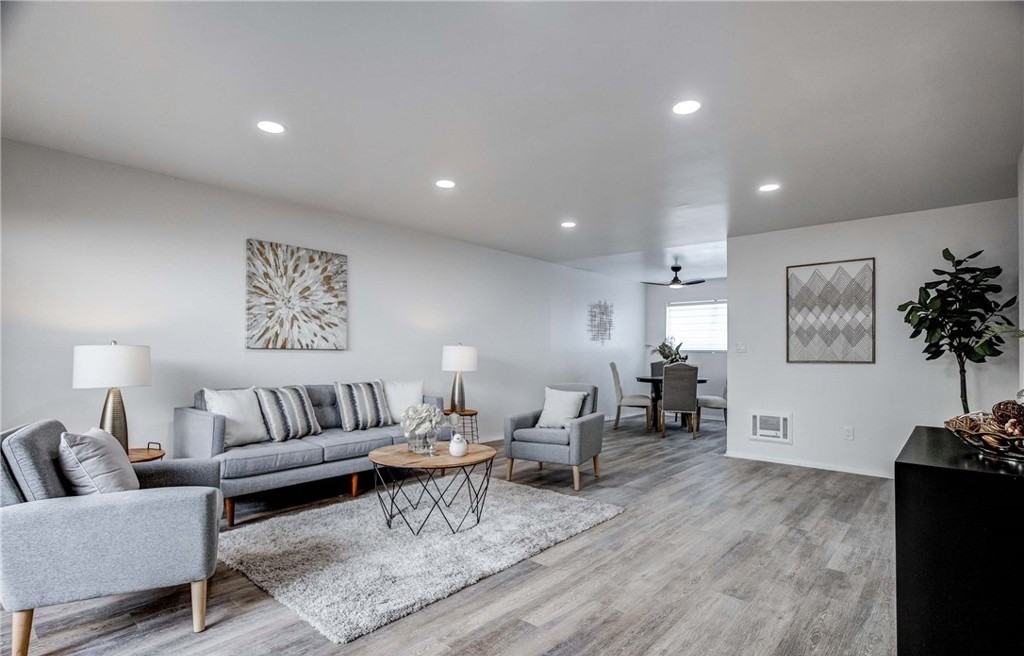 719 North Eucalyptus Avenue #5A