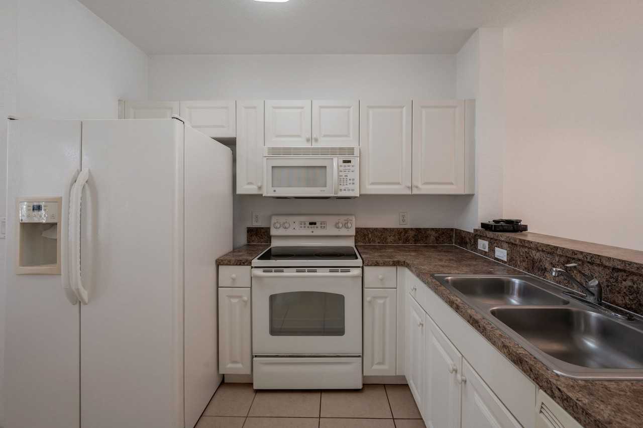 1927 Gardenia Ct - Photo 6 of 15