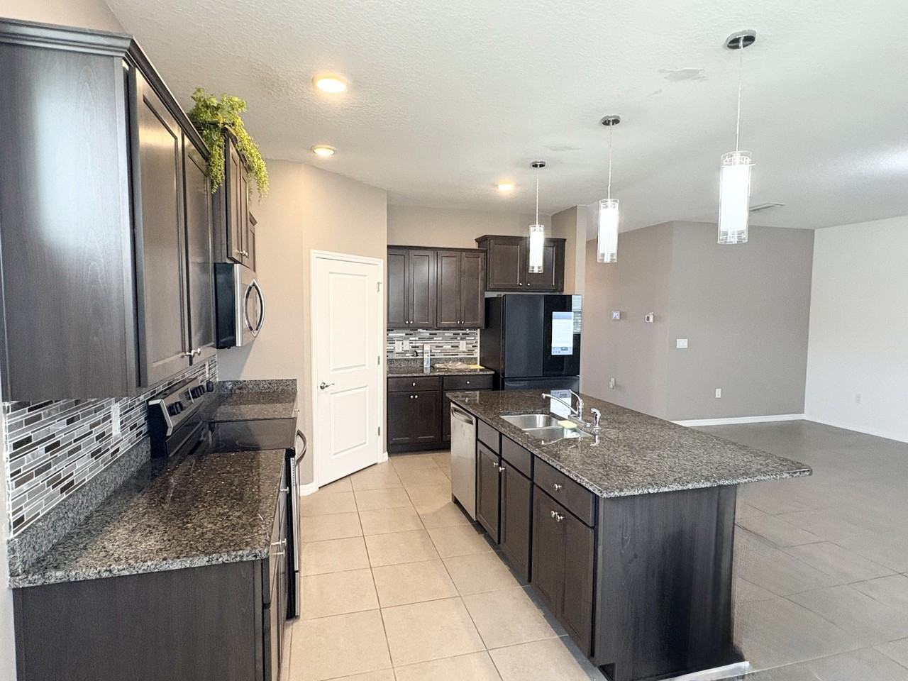 31818 Tansy Bnd - Photo 4 of 27