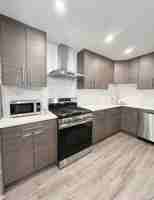 featured image of 6 Parkside Court #5