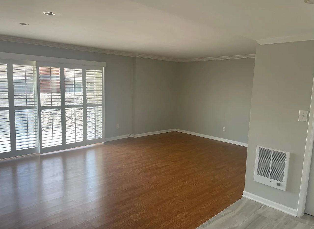 22867 Nadine Circle #B - Photo 3 of 14