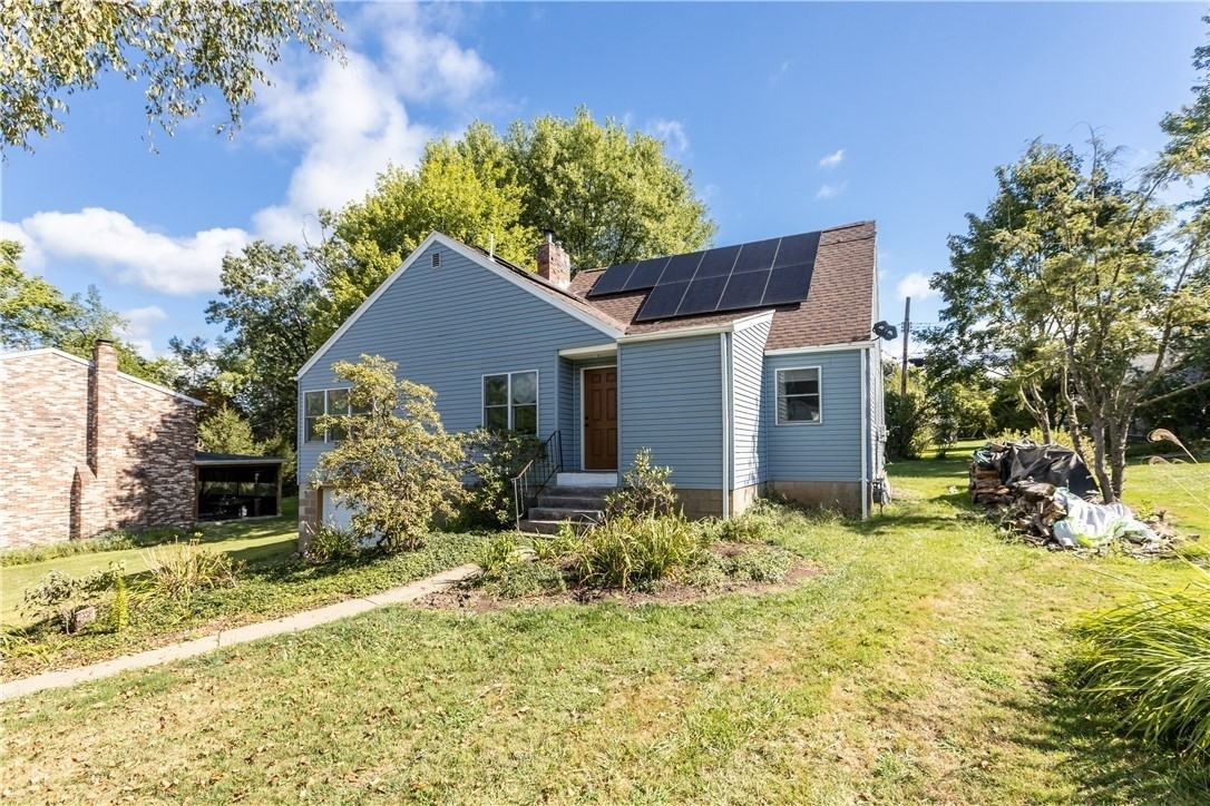 236 Livingston Avenue - Photo 2 of 18