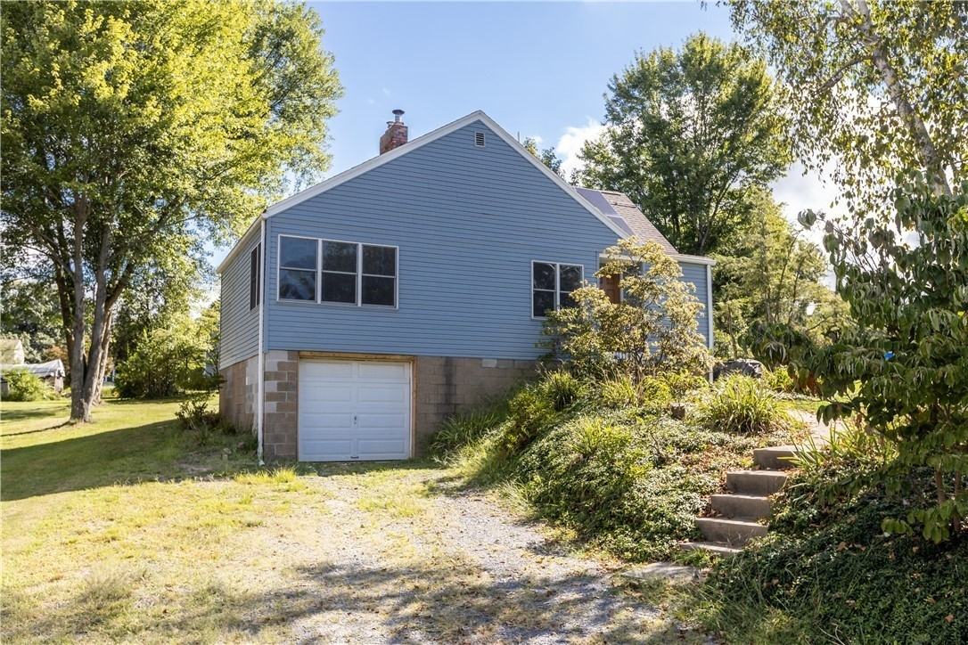 236 Livingston Avenue - Photo 3 of 18