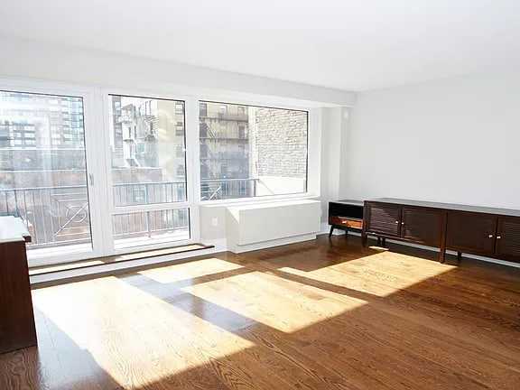 732 W End Ave - Photo 3 of 7