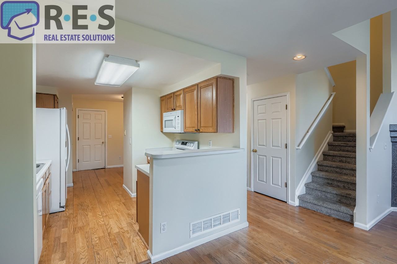 10229 West Fair Avenue #B - Photo 3 of 17