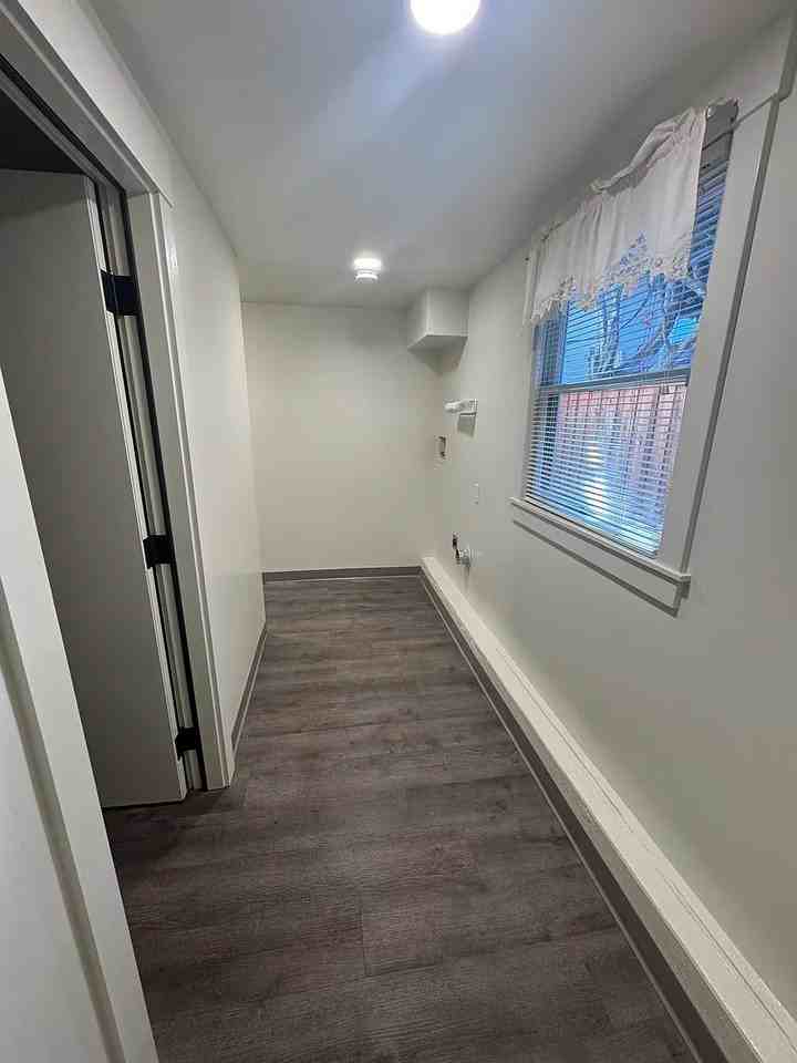 3286 Sterling Avenue - Photo 2 of 9