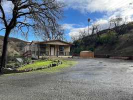 featured image of 3923 Knoxville Road