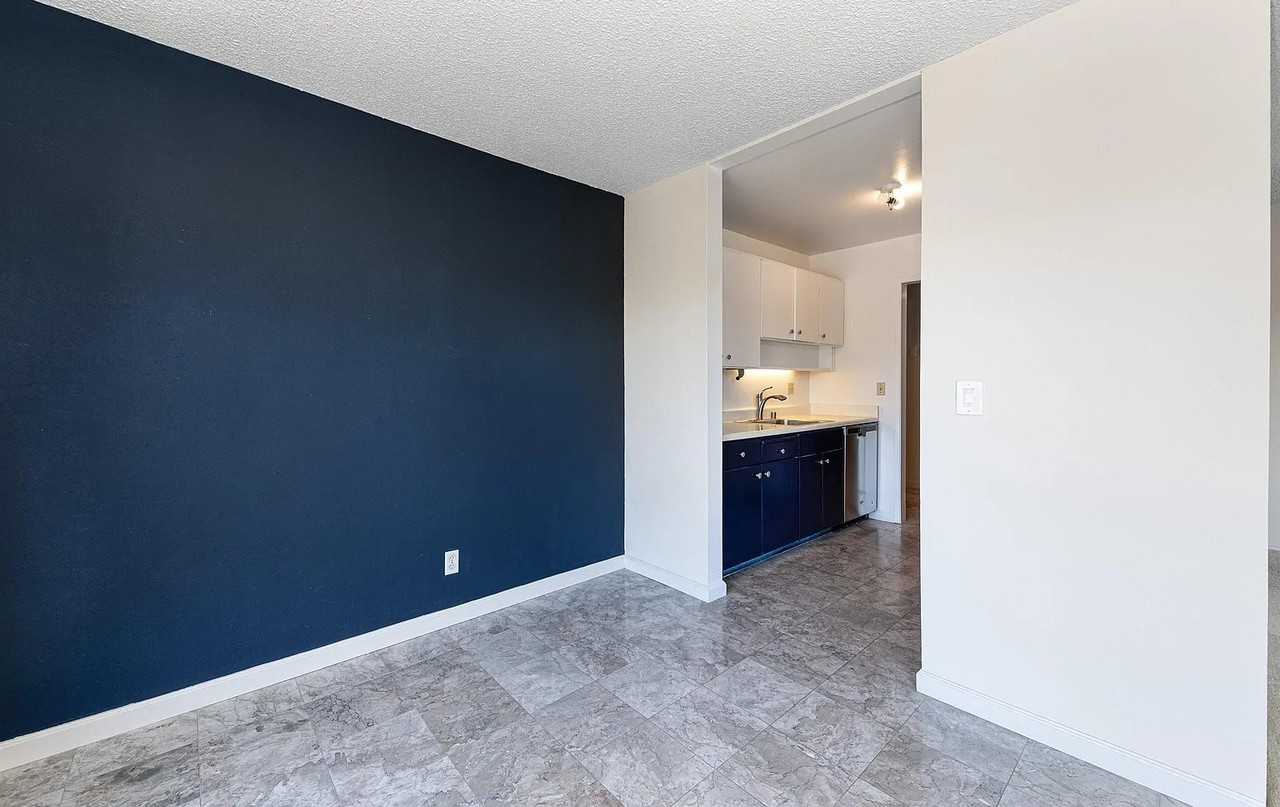 3 Captain Dr - Photo 3 of 23