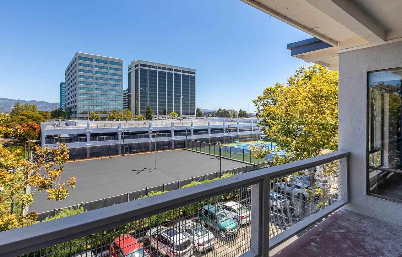 3 Captain Dr - Photo 7 of 23