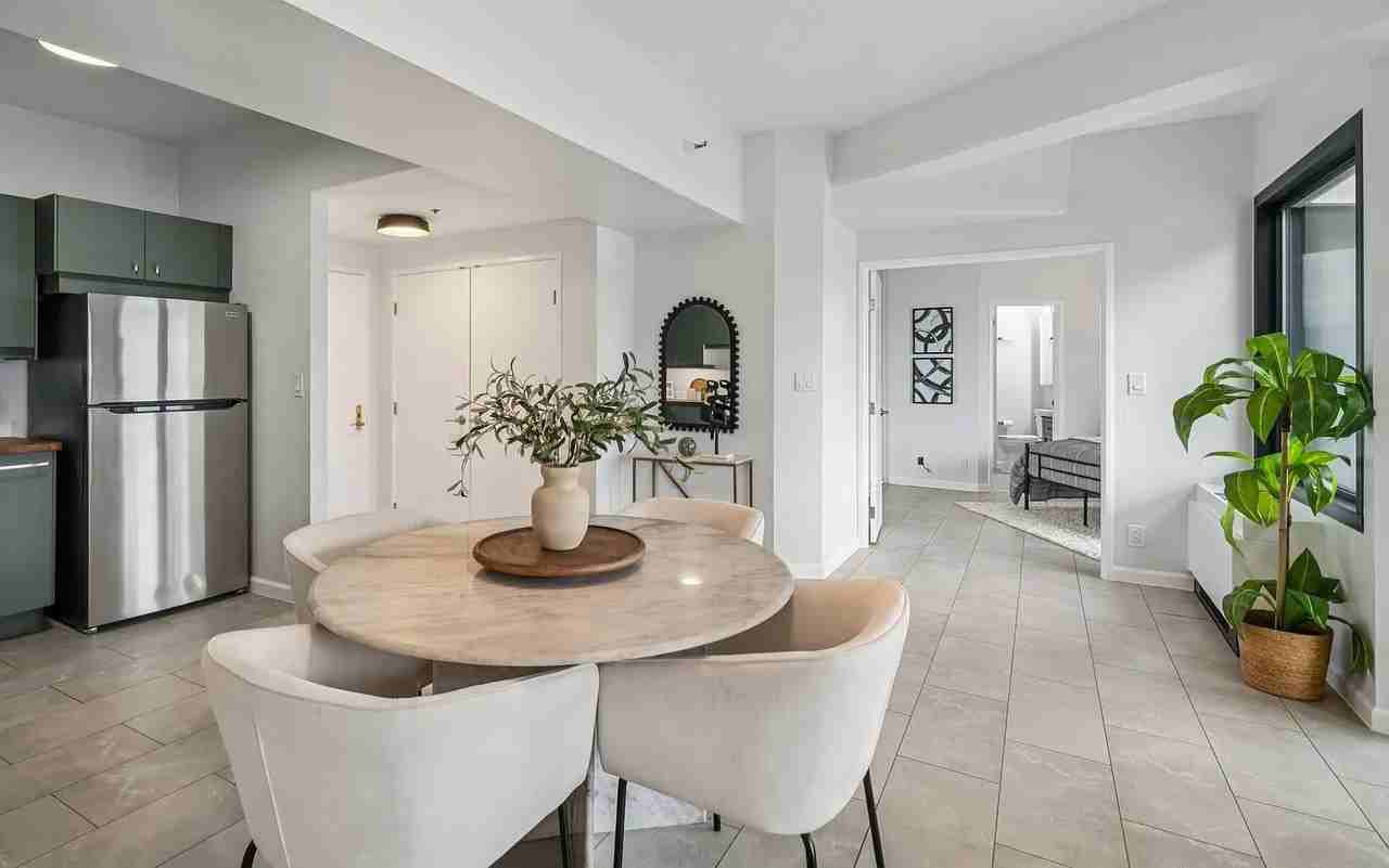 6363 Christie Ave - Photo 3 of 21