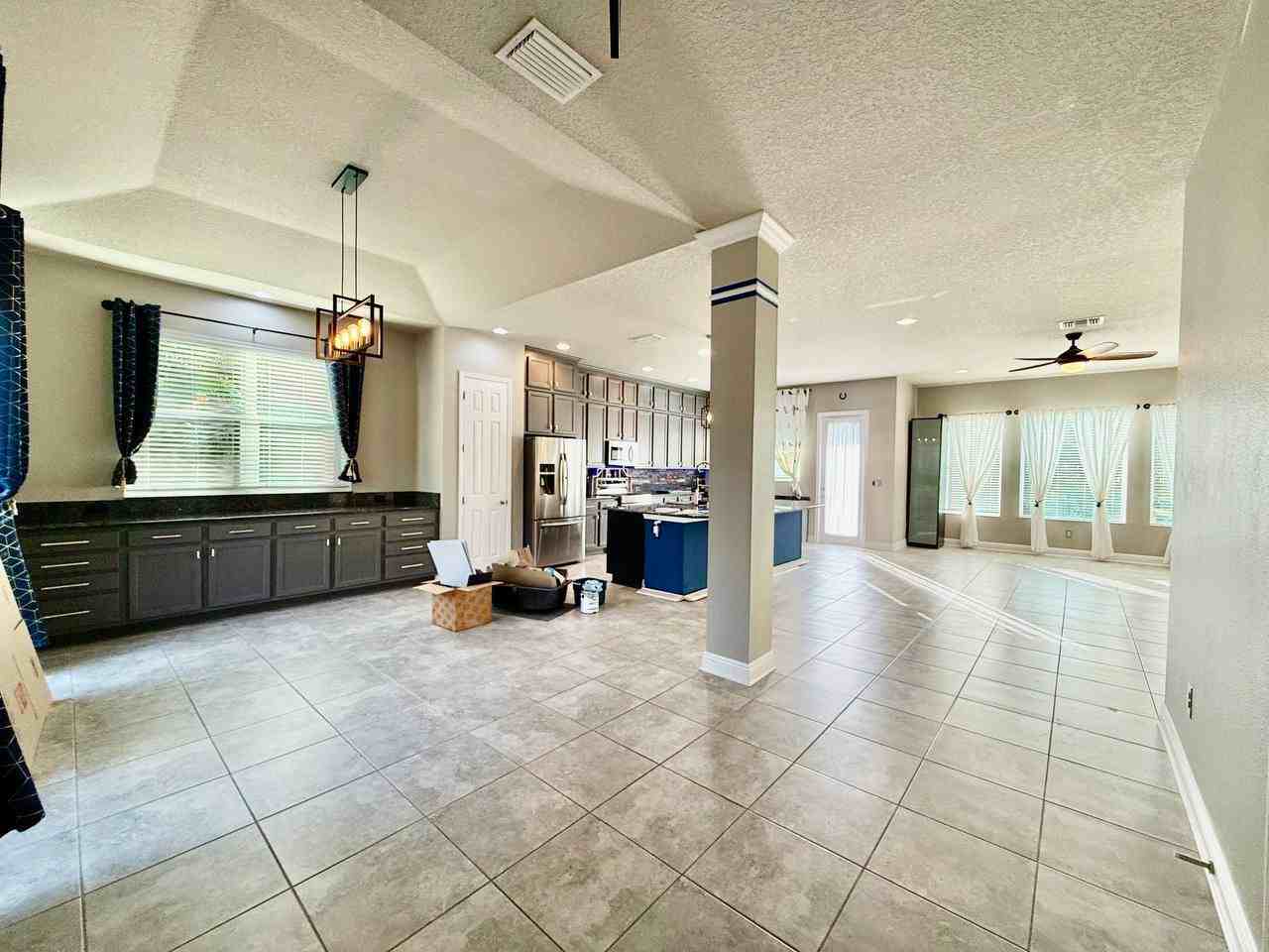 6414 Salt Creek Avenue - Photo 4 of 43