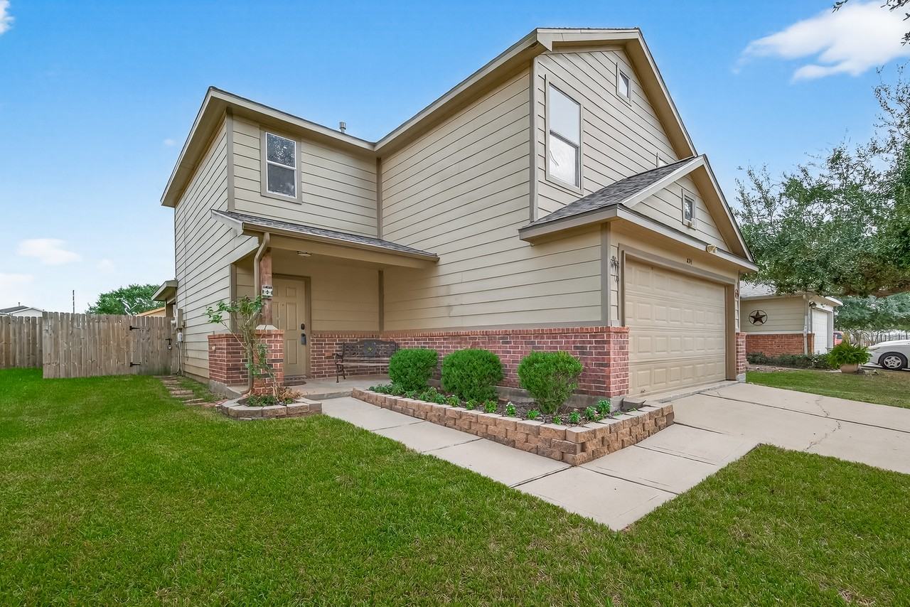 8311 Tartan Ct - Photo 3 of 48