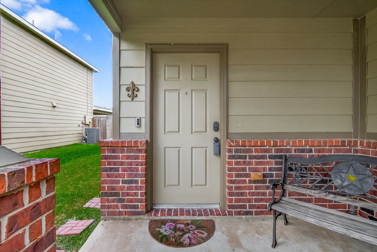 8311 Tartan Ct - Photo 7 of 48