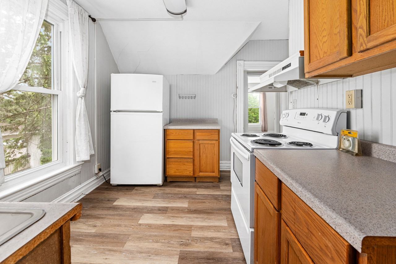 1521 Jefferson St #1 - Photo 7 of 28