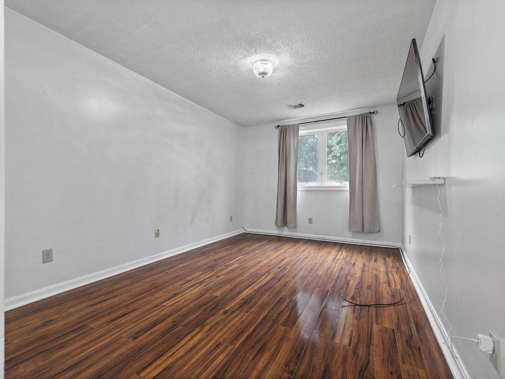 40 Cross St #2 - Photo 5 of 12