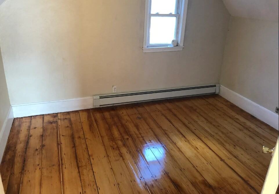 67 Flint St - Photo 4 of 5