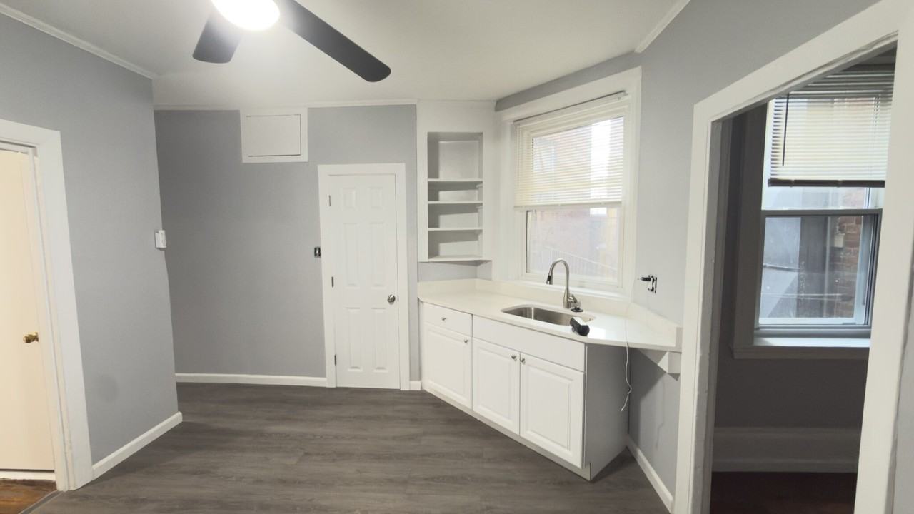 Cooper St #5 - Photo 4 of 10