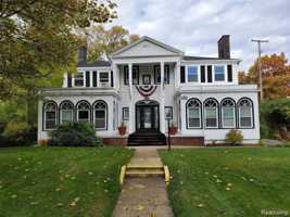 featured image of 2455 Military Street