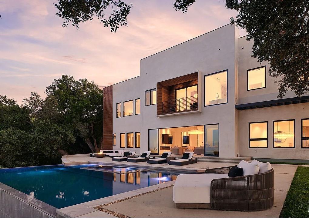 13331 Mulholland Dr #NA - Photo 6 of 48