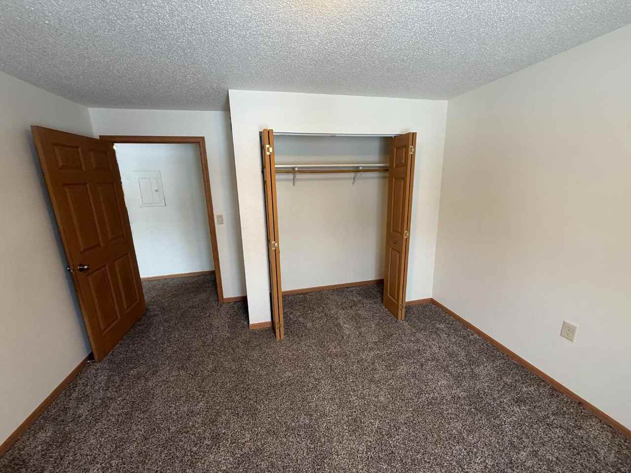 Northwoods Apartment - Photo 6 of 25