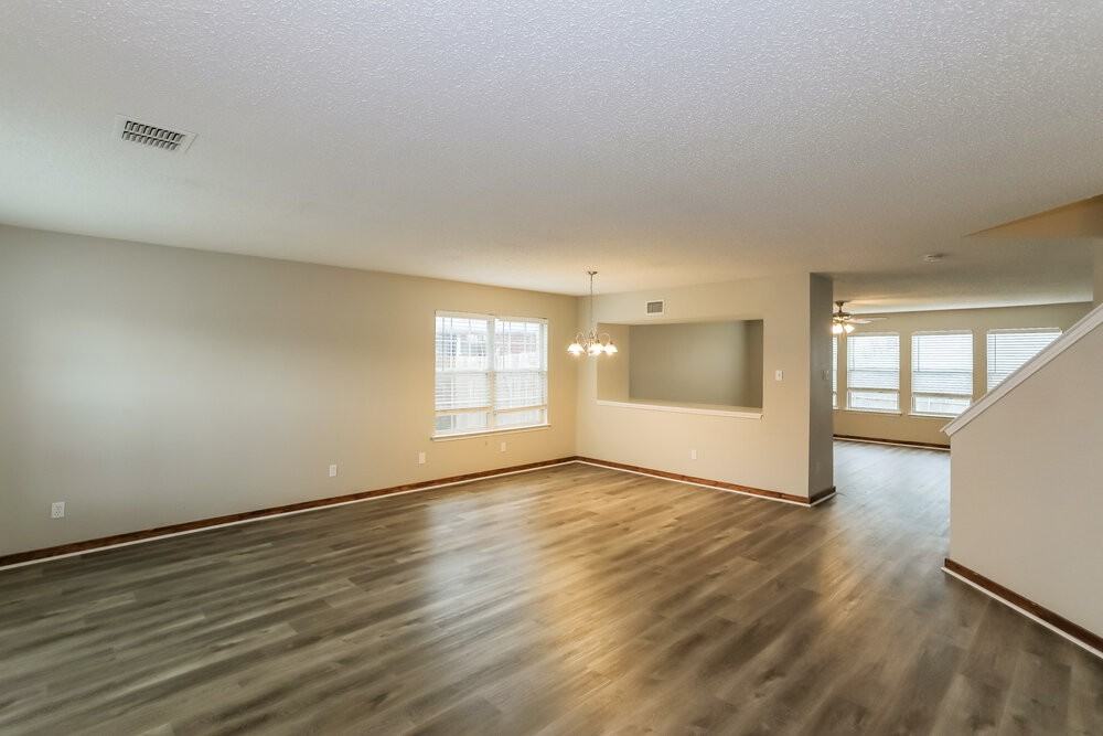 10173 Chapel Springs Trl - Photo 4 of 17