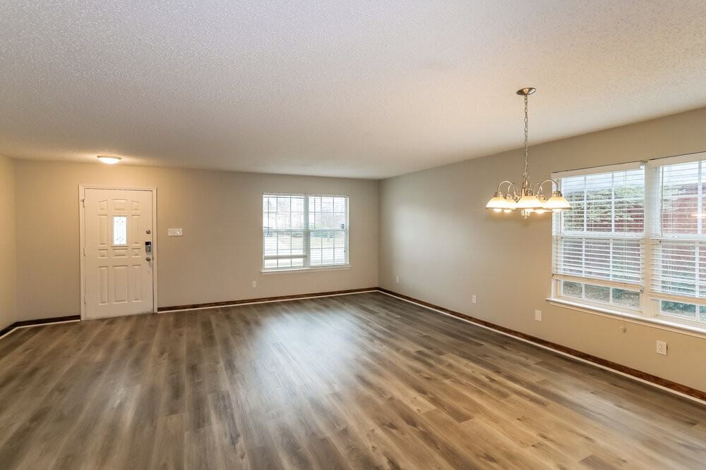 10173 Chapel Springs Trl - Photo 5 of 17