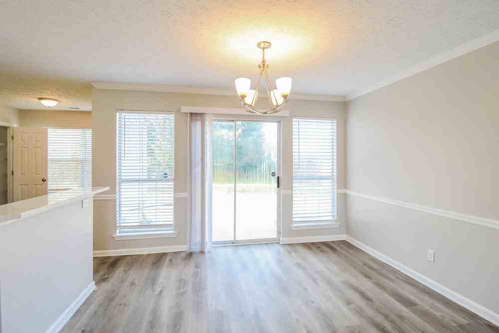 1165 Mundys Mill Rd - Photo 6 of 17