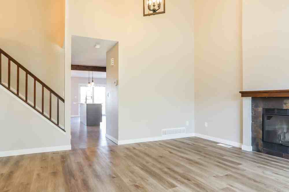 981 Conifer Ct - Photo 5 of 18