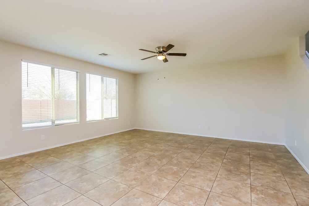 23754 S 209th St - Photo 4 of 17