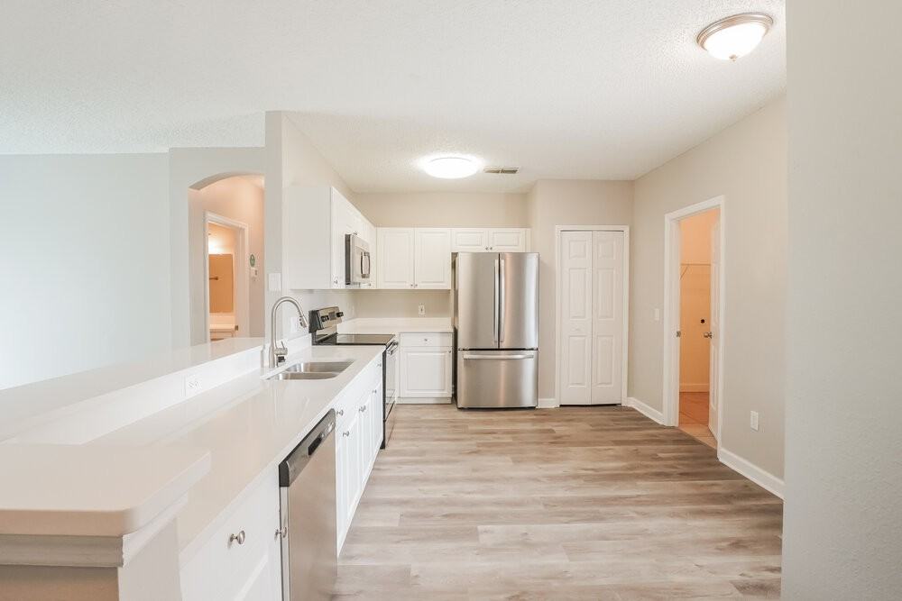 627 Cotulla Dr - Photo 3 of 16