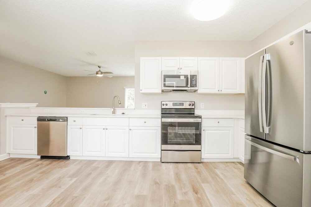 627 Cotulla Dr - Photo 4 of 16