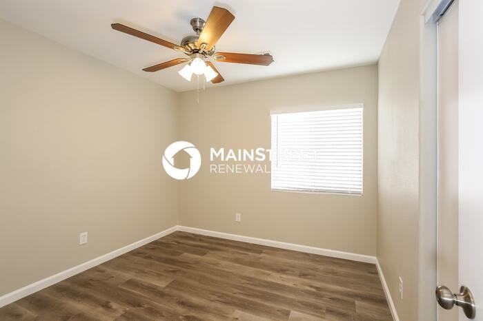 6042 Chris Craft Street - Photo 7 of 16