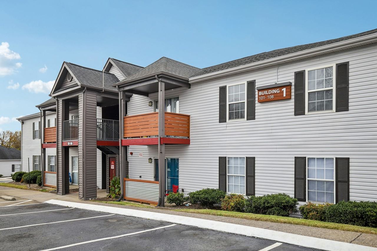 18Thirty Apartments - Photo 5 of 21