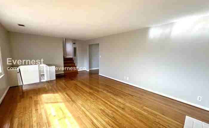 1307 Brockton Dr - Photo 5 of 27