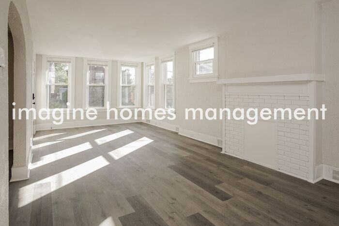 1754 Potomac Ave - Photo 4 of 18