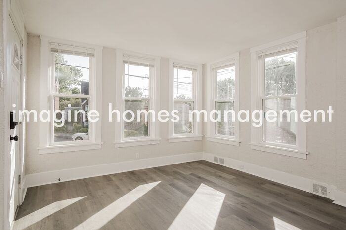 1754 Potomac Ave - Photo 5 of 18