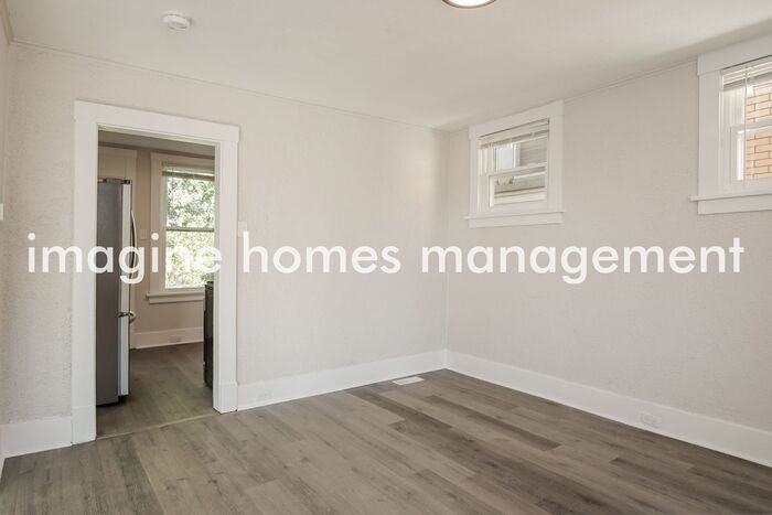 1754 Potomac Ave - Photo 7 of 18