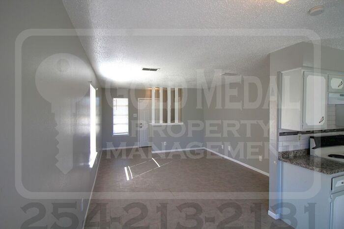 2302 Hunt Dr #B - Photo 5 of 17