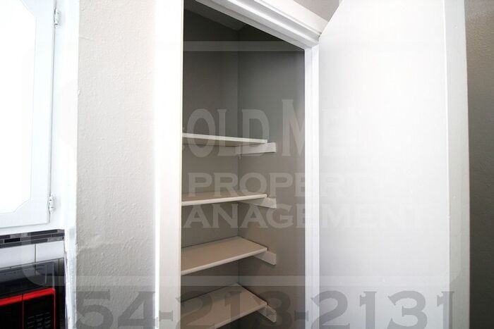 2302 Hunt Dr #B - Photo 7 of 17