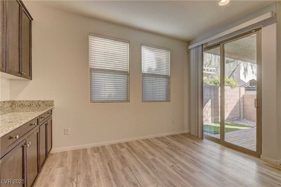 10156 Ruggles Mansion Ave - Photo 7 of 18