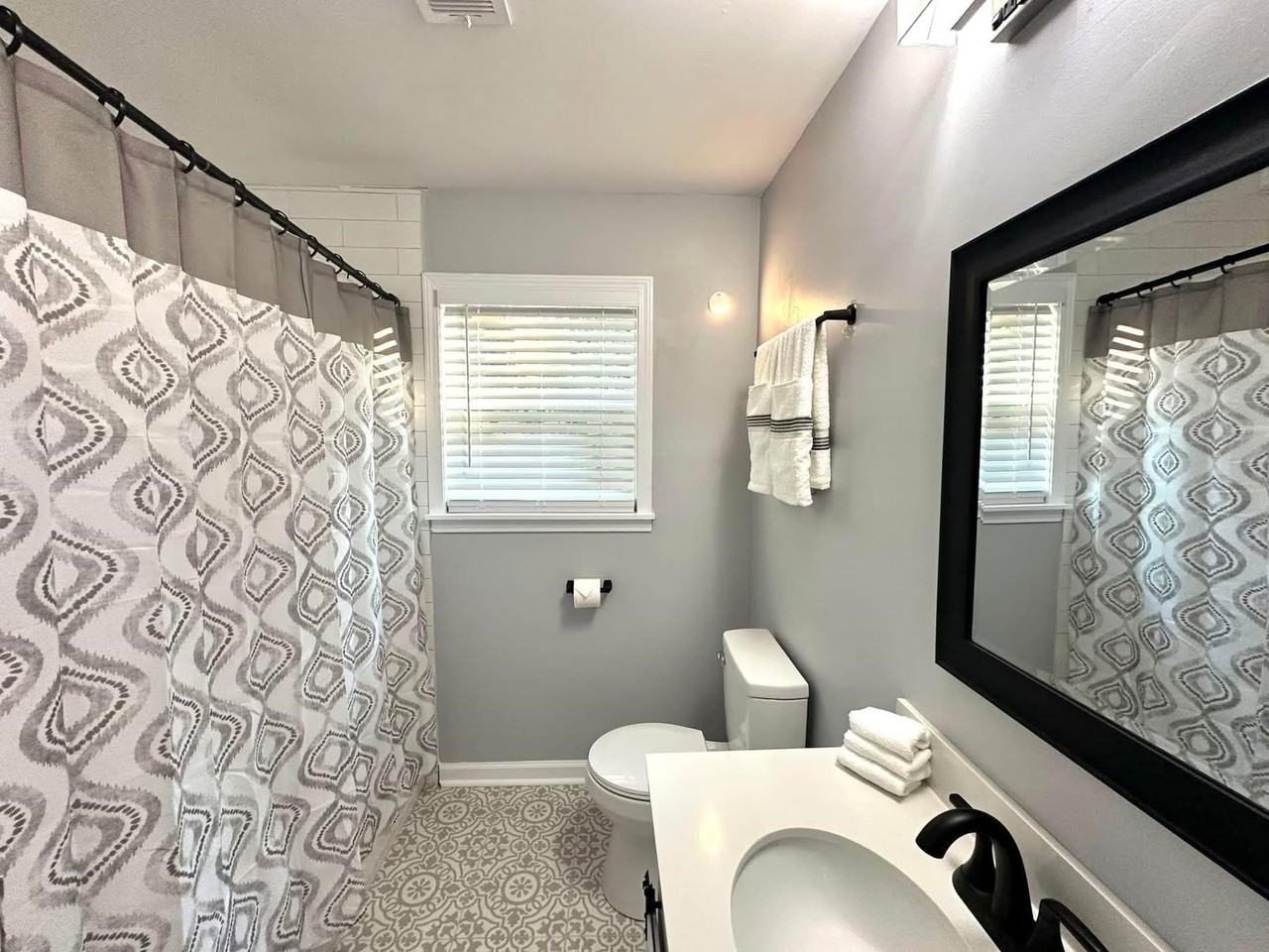 2003 Bond Ferry Rd - Photo 7 of 16