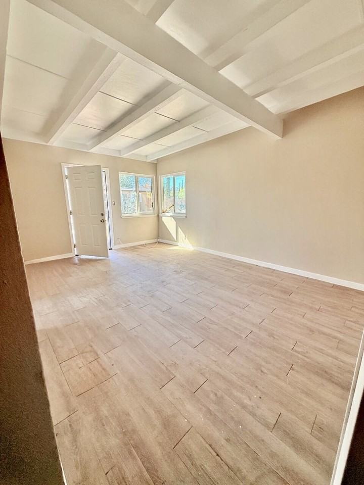 38930 9th Street East - Photo 5 of 11