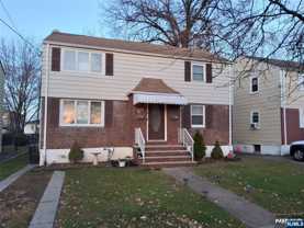 75 Macarthur Ave - Photo 1 of 1