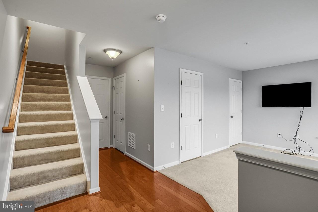 5918 Jefferson Commons Way - Photo 4 of 39