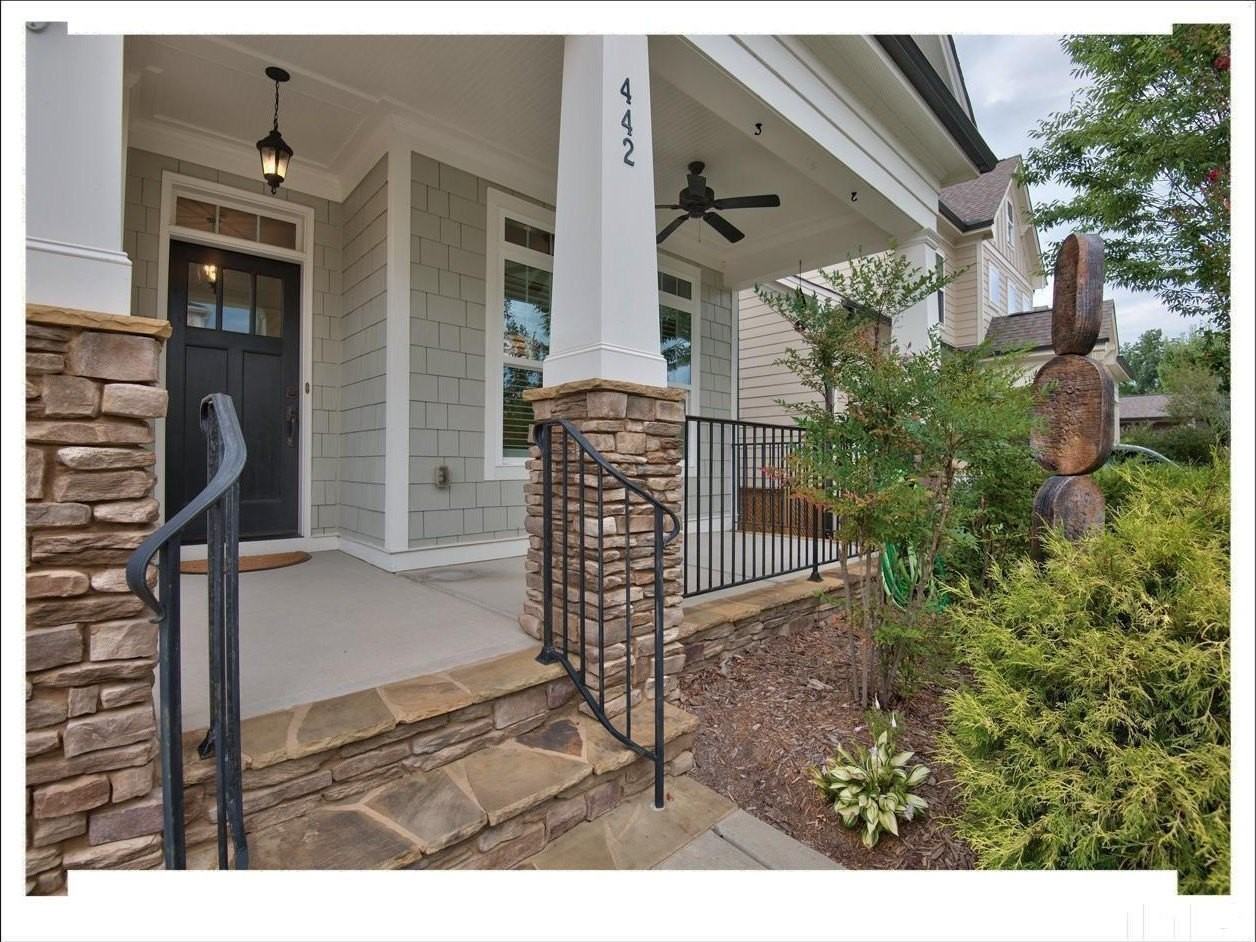 442 North Serenity Hill Circle - Photo 2 of 40